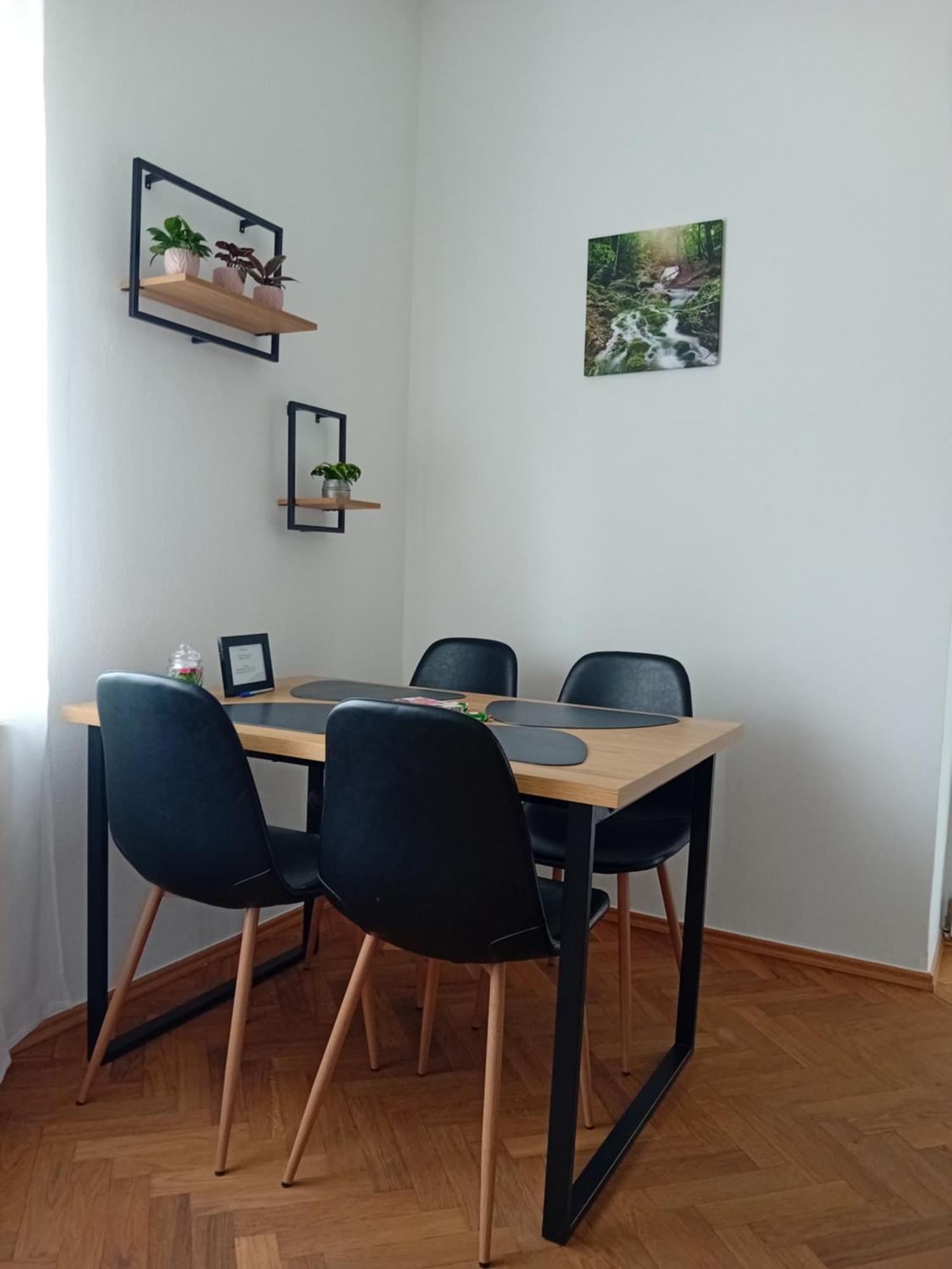 Lind-Appartments วิลลาค ภายนอก รูปภาพ